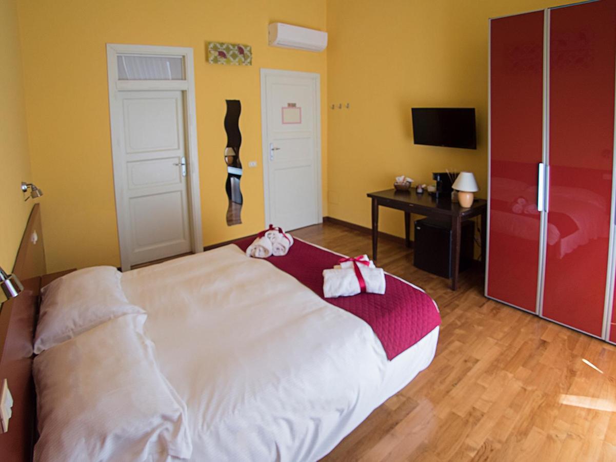 Residenza Viani Guest House ลาสเปเซีย ห้อง รูปภาพ