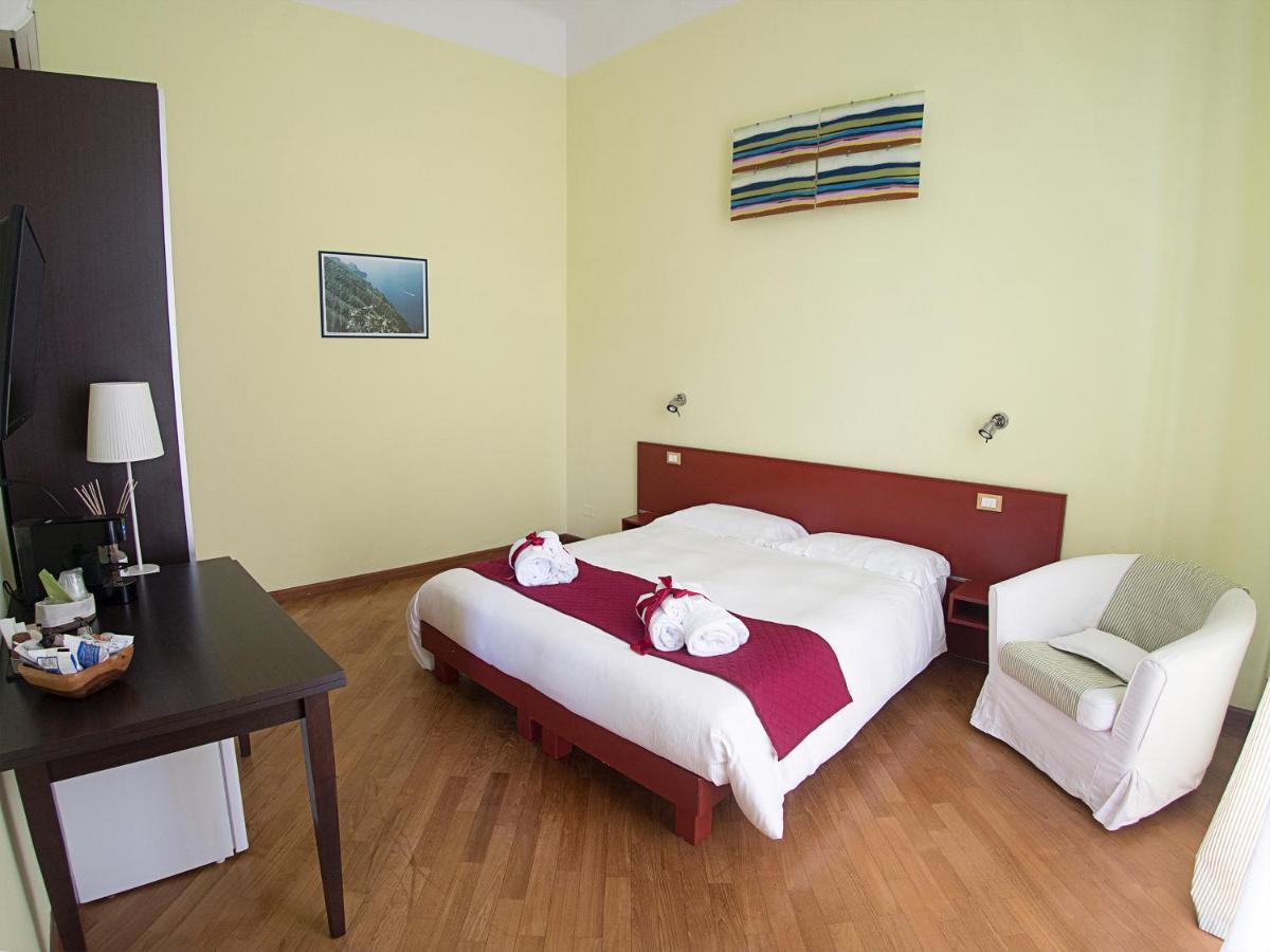 Residenza Viani Guest House ลาสเปเซีย ภายนอก รูปภาพ