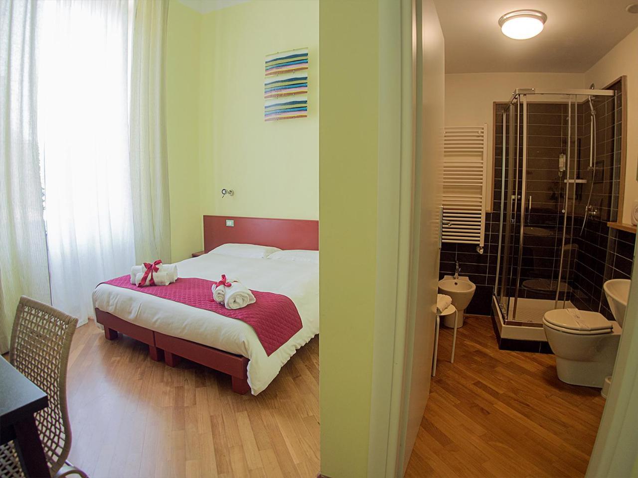Residenza Viani Guest House ลาสเปเซีย ภายนอก รูปภาพ