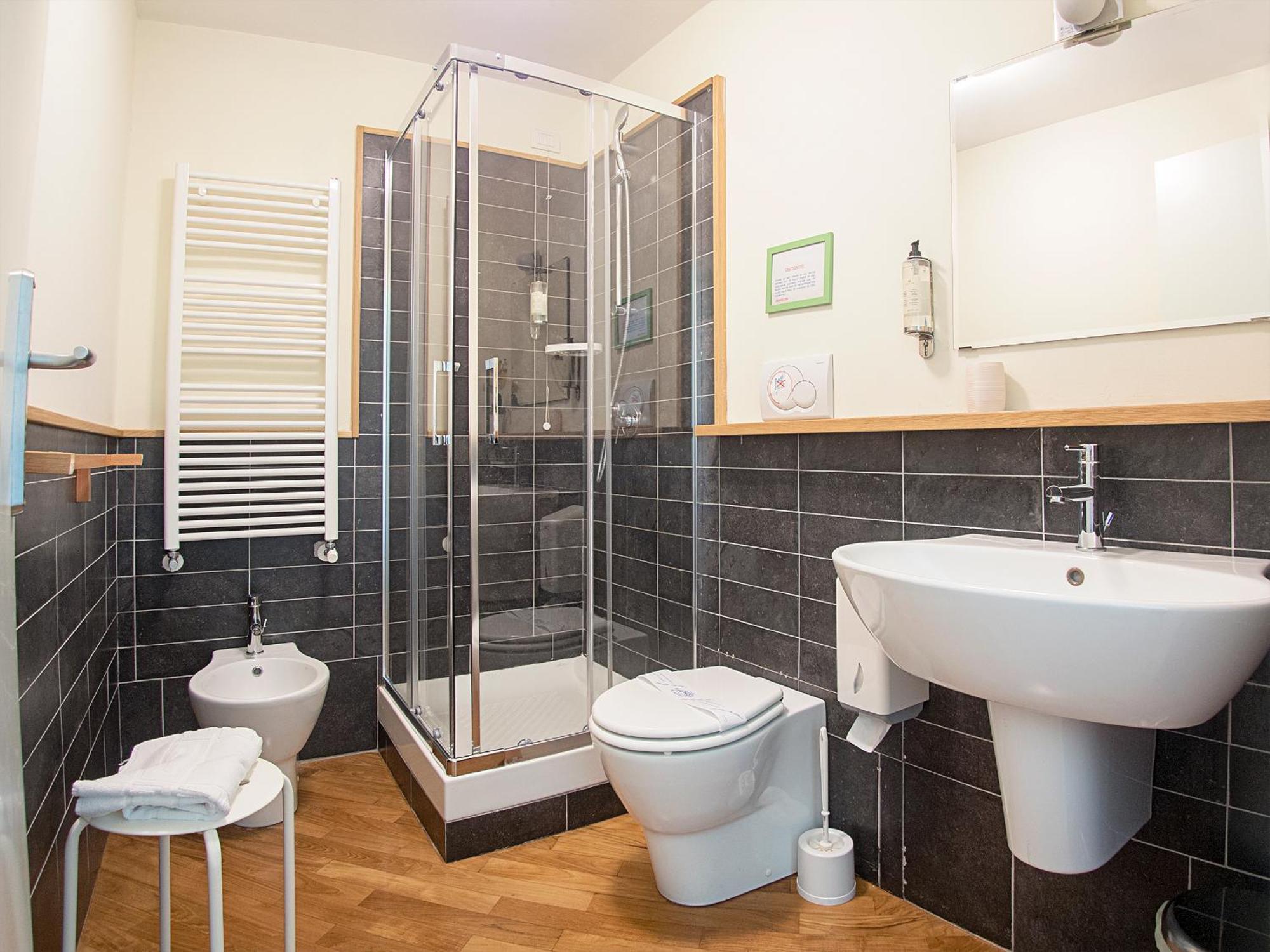 Residenza Viani Guest House ลาสเปเซีย ภายนอก รูปภาพ
